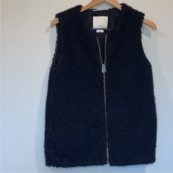 Aritzia Wilfred Chatou  black sherpa  long line zip up  vest xs - Picture 1 of 7